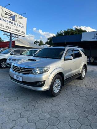 TOYOTA HILUX SW4 3.0 SRV 4X4 16V TURBO INTERCOOLER DIESEL 4P AUTOMÁTICO
